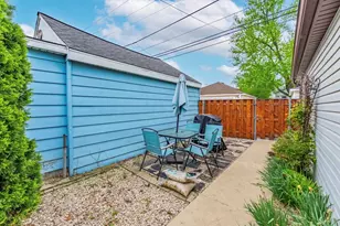 2130 N 75th Ct, Elmwood Park, IL 60707 - Photo 4