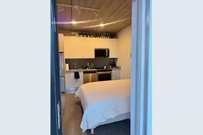 2407 W Eastwood Avenue #304, Chicago, IL 60625 - Photo 6