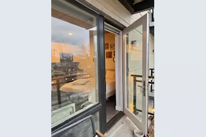 2407 W Eastwood Avenue #304, Chicago, IL 60625 - Photo 12