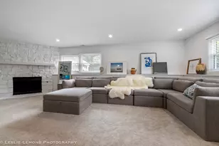 685 Milton Dr, Naperville, IL 60563 - Photo 14