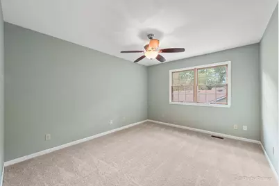 1045 Linda Lane, Lake Holiday, IL 60548 - Photo 32