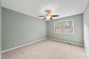 1045 Linda Ln, Lake Holiday, IL 60548 - Photo 32