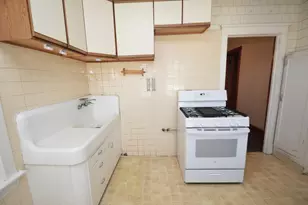 1615 S 58th Ct, Cicero, IL 60804 - Photo 8