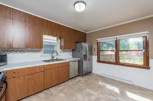 1316 N Ash St, Waukegan, IL 60085 - Photo 12