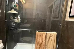 1472 W Erie St, Chicago, IL 60642 - Photo 8