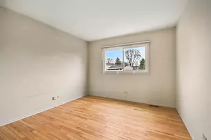 3941 Roslyn Rd, Downers Grove, IL 60515 - Photo 18