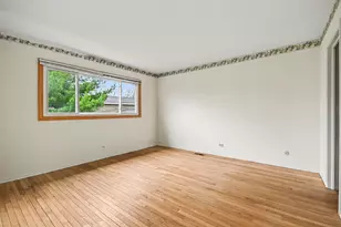 3941 Roslyn Rd, Downers Grove, IL 60515 - Photo 16