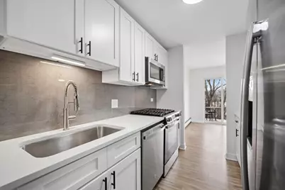 1117 S Old Wilke Road #402, Arlington Heights, IL 60005 - Photo 4