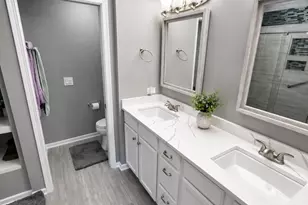 291 Jennifer Ct, Gurnee, IL 60031 - Photo 10