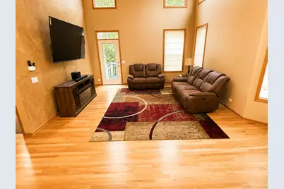 291 Jennifer Court, Gurnee, IL 60031 - Photo 2