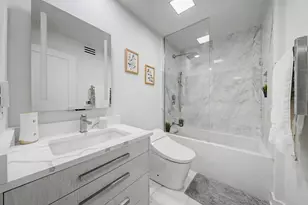 4050 Dundee Rd, Northbrook, IL 60062 - Photo 12