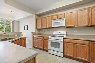 [Address not provided], Huntley, IL 60142 - Photo 4