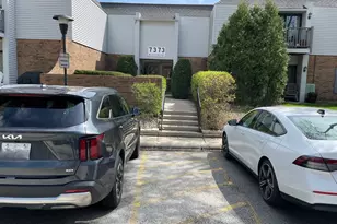 7373 Blackburn Ave, Downers Grove, IL 60516 - Photo 2