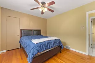 4026 Clarence Ave, Stickney, IL 60402 - Photo 12