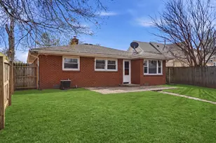 808 W 15th St, Sterling, IL 61081 - Photo 22