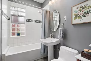 811 Clarence Ave, Oak Park, IL 60304 - Photo 26