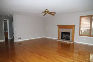 2723 Whitehall Ln, Naperville, IL 60564 - Photo 6