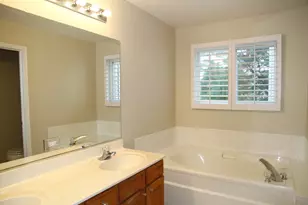 2723 Whitehall Ln, Naperville, IL 60564 - Photo 14