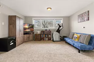 8932 S 85th Ct, Hickory Hills, IL 60457 - Photo 26