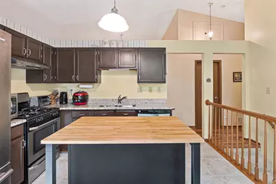 1791 Barnhill Drive, Mundelein, IL 60060 - Photo 8