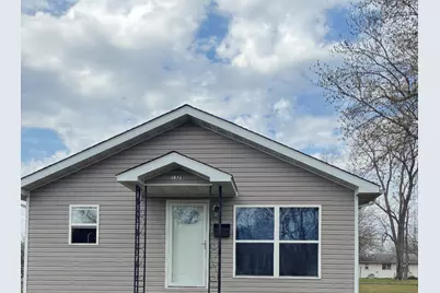 1328 Dean Street, Centralia, IL 62801 - Photo 1