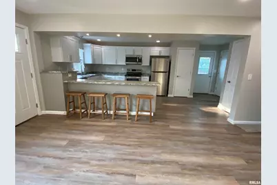1328 Dean Street, Centralia, IL 62801 - Photo 2