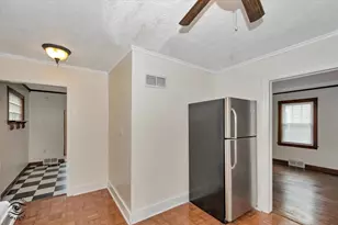 617 DeKalb Ave, Sycamore, IL 60178 - Photo 12