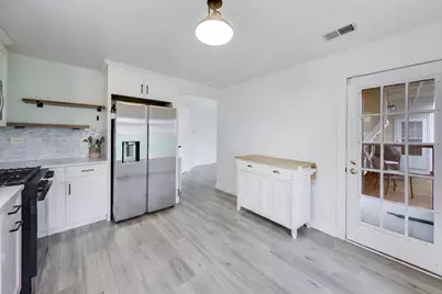 872 Quin Court #102, Naperville, IL 60563 - Photo 4