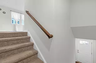 780 Weller Dr, Des Plaines, IL 60016 - Photo 2