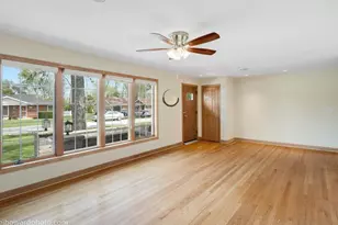 12524 S 71st Ct, Palos Heights, IL 60463 - Photo 4