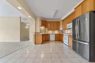 245 W Johnson St, Palatine, IL 60067 - Photo 6