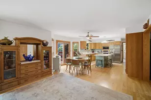 1300 Somerset Ave, Deerfield, IL 60015 - Photo 10