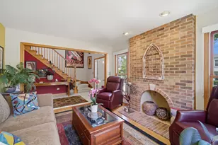 1300 Somerset Ave, Deerfield, IL 60015 - Photo 6