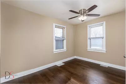 305 Thompson Street, Ottawa, IL 61350 - Photo 8