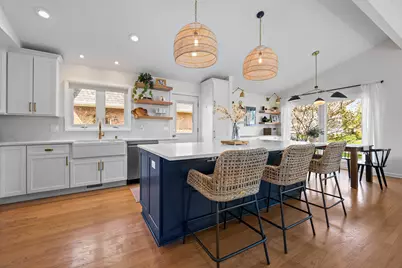 161 E Stone Avenue, Lake Forest, IL 60045 - Photo 6