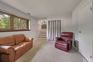 201 Berkshire Dr, Crystal Lake, IL 60014 - Photo 18