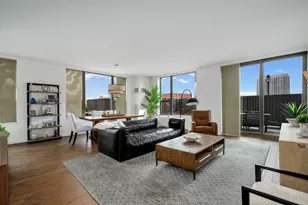 501 N Clinton St, Chicago, IL 60654 - Photo 4