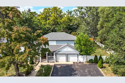 0N632 Gables Boulevard, Wheaton, IL 60187 - Photo 2