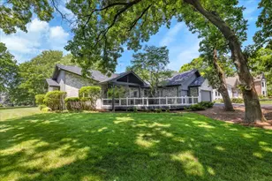 664 White Oak Way, Yorkville, IL 60560 - Photo 2