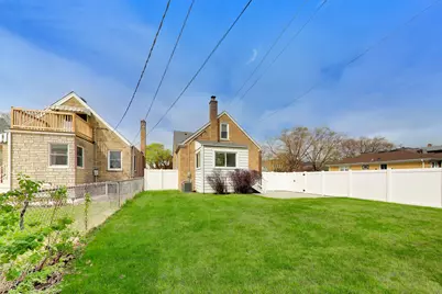 5921 N Melvina Avenue, Chicago, IL 60646 - Photo 32