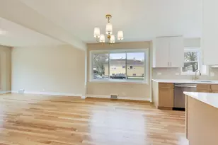 5921 N Melvina Ave, Chicago, IL 60646 - Photo 6