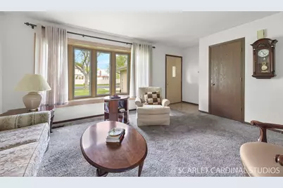 3433 Drover Lane, Darien, IL 60561 - Photo 4