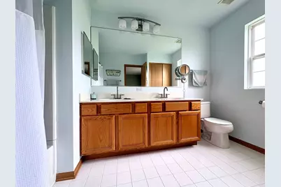 3150 Montrose Drive, Lake in the Hills, IL 60156 - Photo 14