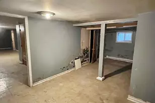 913 N Kedvale Ave, Chicago, IL 60651 - Photo 20