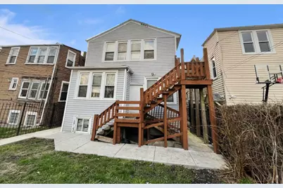 913 N Kedvale Avenue, Chicago, IL 60651 - Photo 6