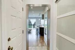 1400 N Elmhurst Rd, Mount Prospect, IL 60056 - Photo 4