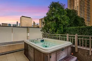 33 W Ontario St, Chicago, IL 60654 - Photo 28