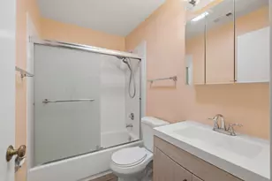 871 Cross Creek Ct, Roselle, IL 60172 - Photo 14
