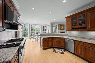 707 Stone Canyon Cir, Inverness, IL 60010 - Photo 12