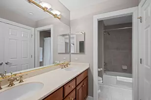 707 Stone Canyon Cir, Inverness, IL 60010 - Photo 18